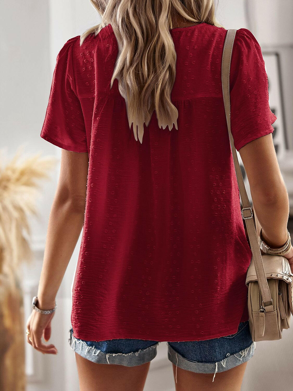 Lace Detail Round Neck Short Sleeve Blouse.