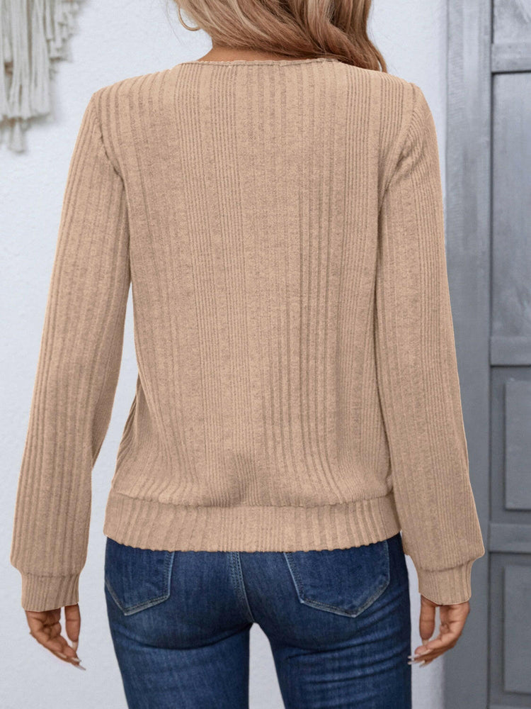 Round Neck Long Sleeve Top.