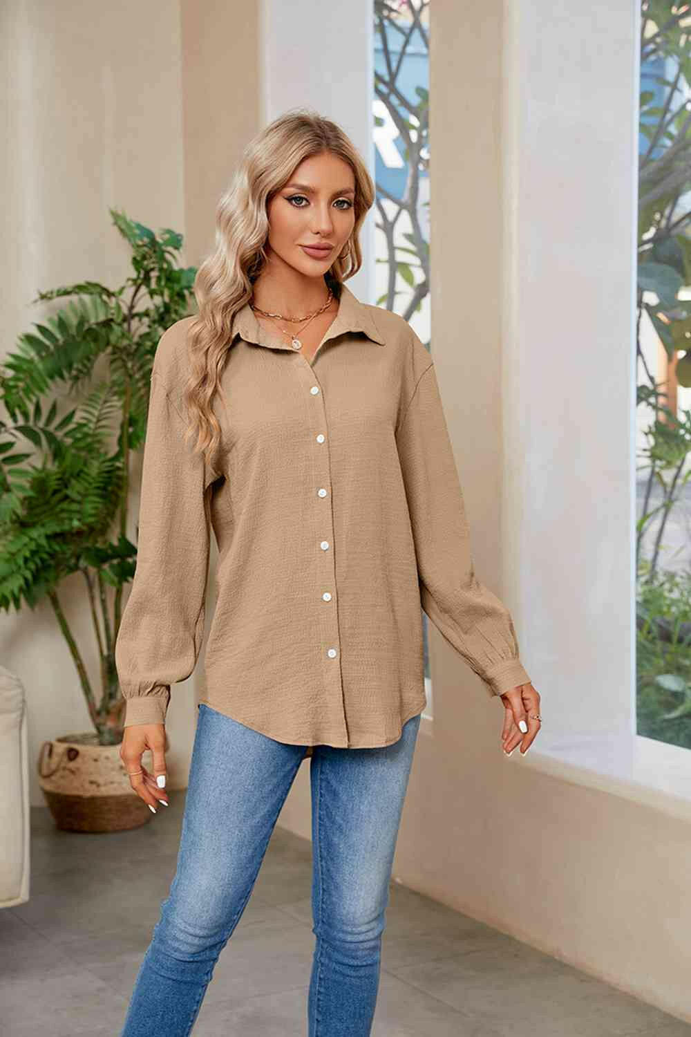 Collared Neck Buttoned Long Sleeve Shirt.