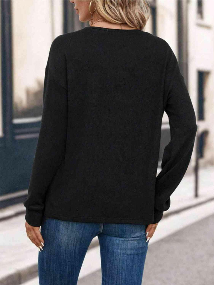 Round Neck Long Sleeve T-Shirt.